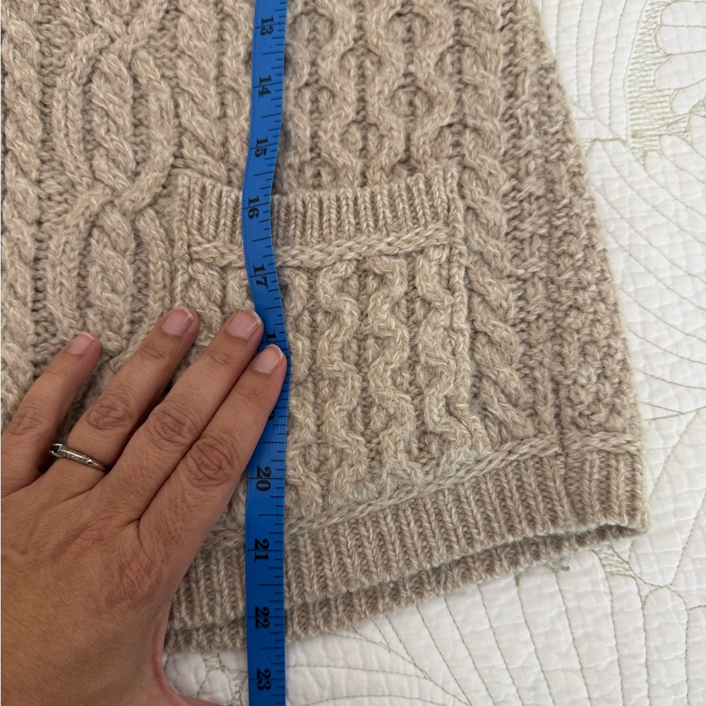 Aran Sweater Market Wool Hooded Cardigan Sweater- Size S - Picture 5 of 8